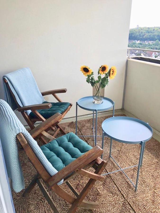 Grosses Appartement Mit Aussichtsbalkon Ludwigsburg Kültér fotó