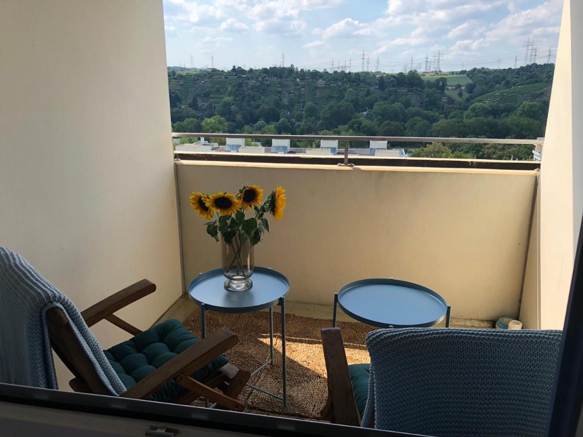 Grosses Appartement Mit Aussichtsbalkon Ludwigsburg Kültér fotó
